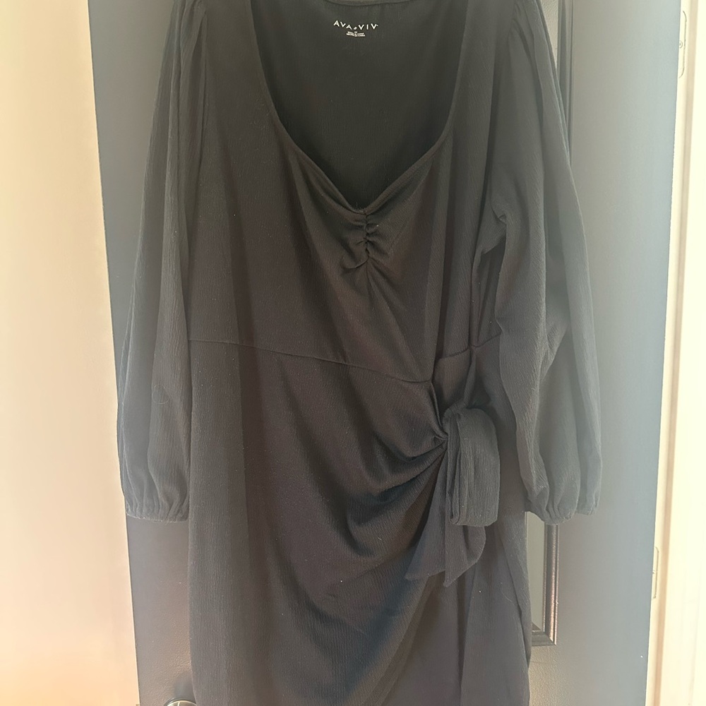 Ava & Viv Classic Black Top